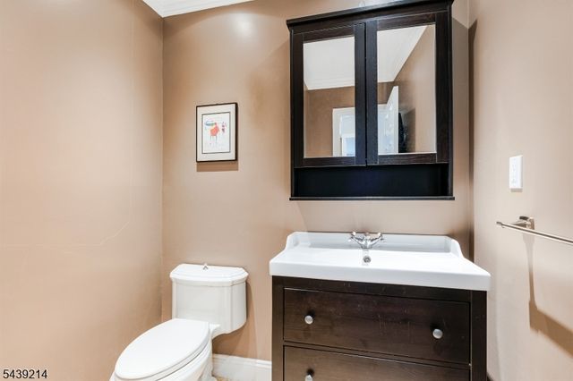 325 Greenfield Rd, Bridgewater Twp., NJ 08807