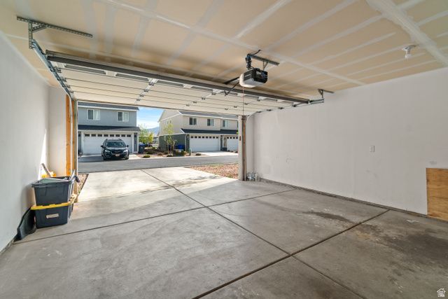 1083 E WATERWAY LN, Saratoga Springs, UT 84045