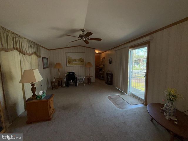 21 DOGWOOD W, Tabernacle, NJ 08088