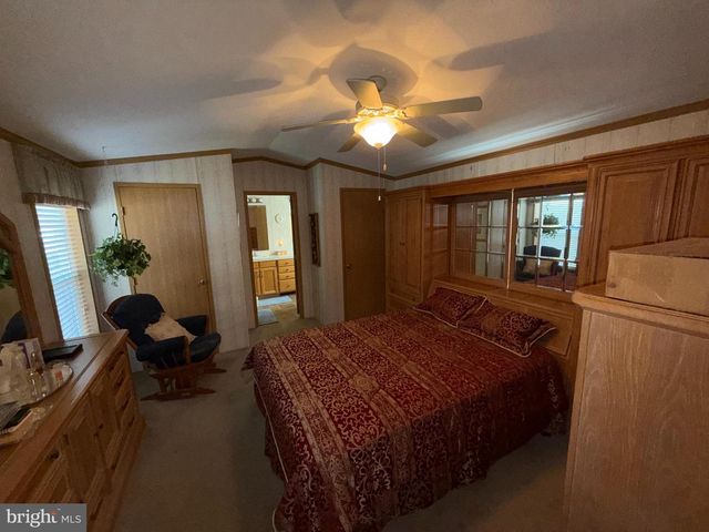 21 DOGWOOD W, Tabernacle, NJ 08088