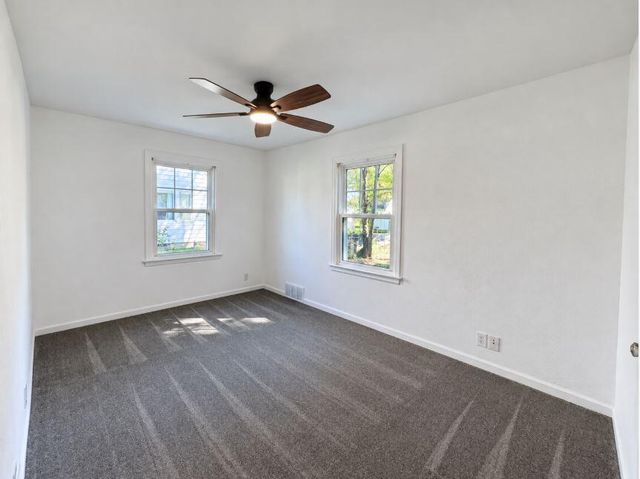 1922 Miles Avenue, Kalamazoo, MI 49001