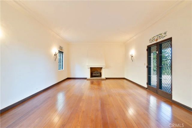 1968 N Wilton, Los Angeles, CA 90068
