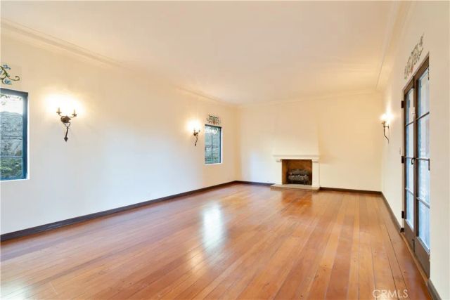 1968 N Wilton, Los Angeles, CA 90068
