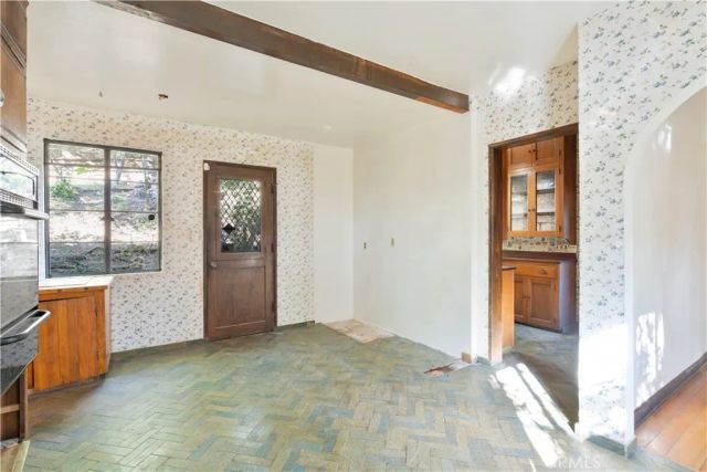 1968 N Wilton, Los Angeles, CA 90068