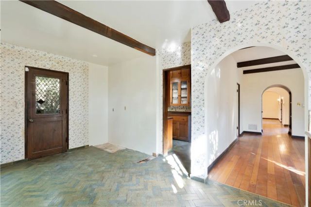1968 N Wilton, Los Angeles, CA 90068