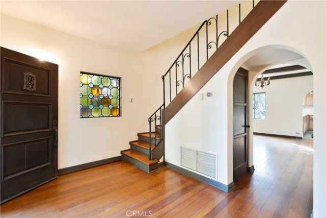 1968 N Wilton, Los Angeles, CA 90068