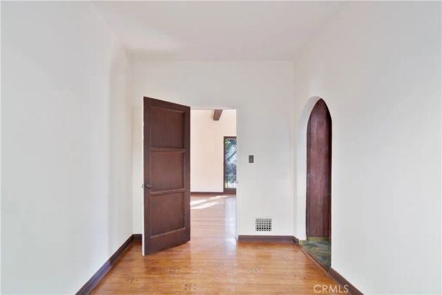 1968 N Wilton, Los Angeles, CA 90068