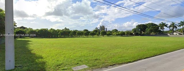 21220 SW 194, Miami, FL 33187