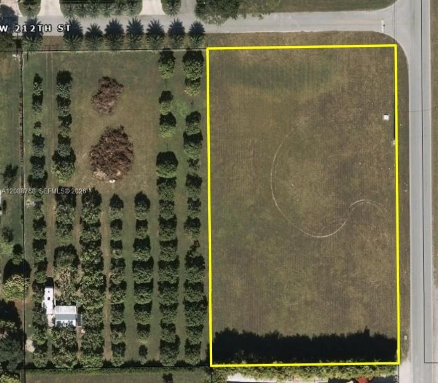 21220 SW 194, Miami, FL 33187