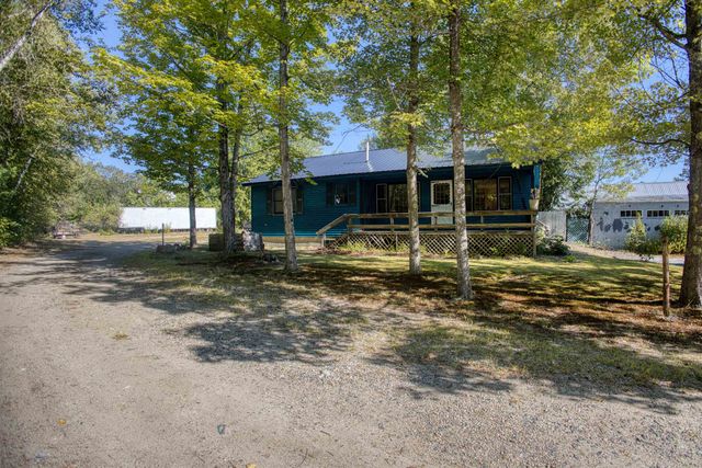 10 Dore Street, Ossipee, NH 03814