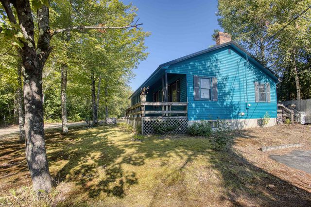 10 Dore Street, Ossipee, NH 03814