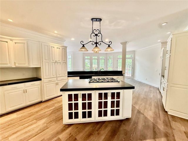 5756 Brookstone Walk NW, Acworth, GA 30101