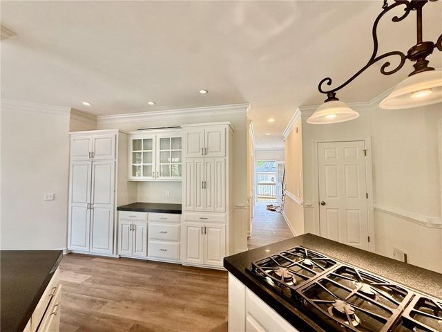 5756 Brookstone Walk NW, Acworth, GA 30101