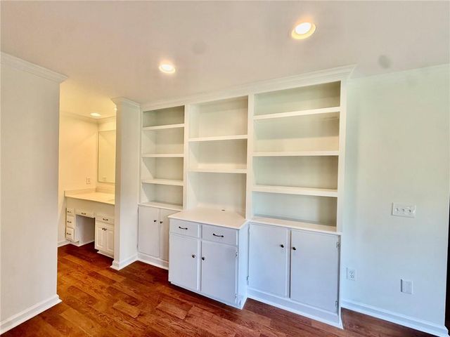 5756 Brookstone Walk NW, Acworth, GA 30101