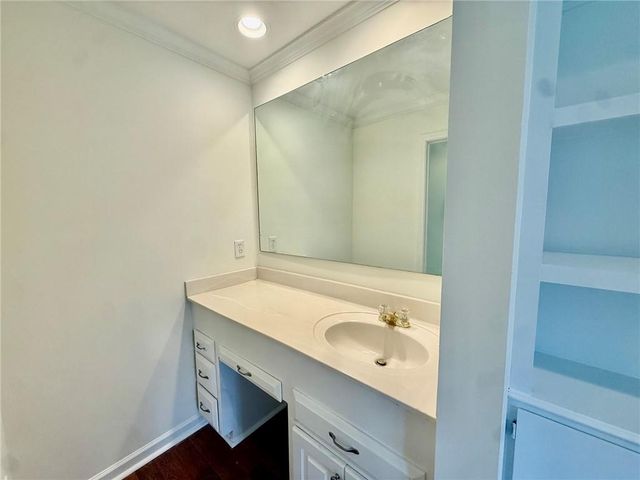 5756 Brookstone Walk NW, Acworth, GA 30101