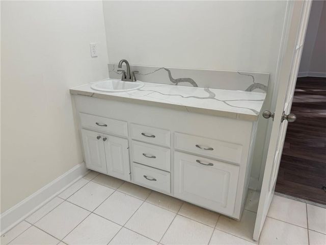 5756 Brookstone Walk NW, Acworth, GA 30101