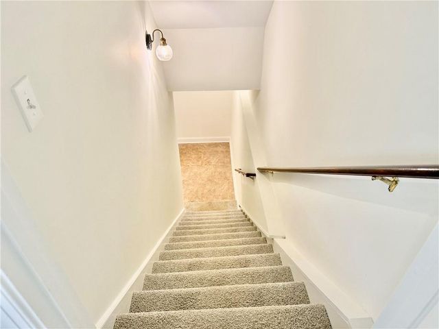 5756 Brookstone Walk NW, Acworth, GA 30101
