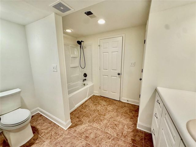 5756 Brookstone Walk NW, Acworth, GA 30101