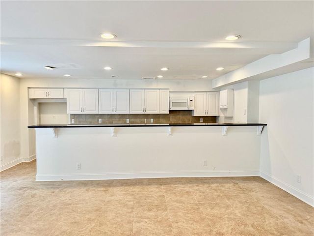 5756 Brookstone Walk NW, Acworth, GA 30101