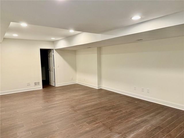 5756 Brookstone Walk NW, Acworth, GA 30101