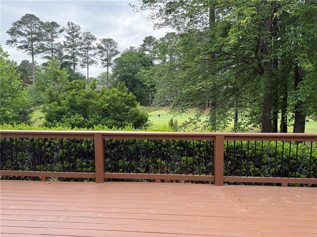 5756 Brookstone Walk NW, Acworth, GA 30101