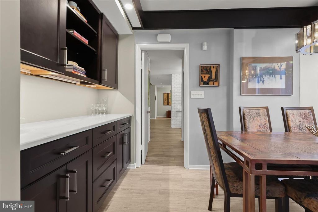 Image 27 of property listing at 5 STONE HOLLOW CT, Baltimore, MD 21208