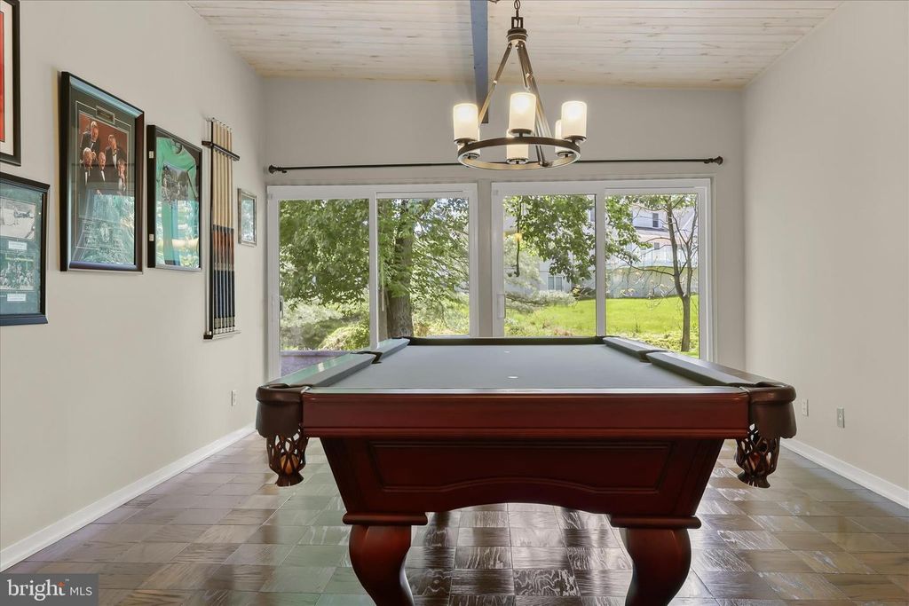 Image 38 of property listing at 5 STONE HOLLOW CT, Baltimore, MD 21208