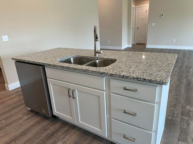 1271 N Maxine Avenue, Nixa, MO 65714