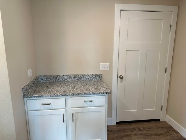 1271 N Maxine Avenue, Nixa, MO 65714