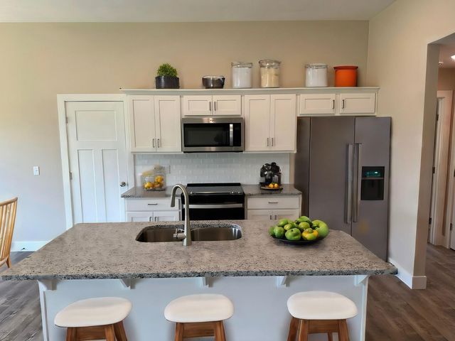 1271 N Maxine Avenue, Nixa, MO 65714