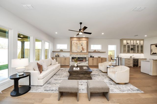 1623 Viking Drive, Houston, TX 77018