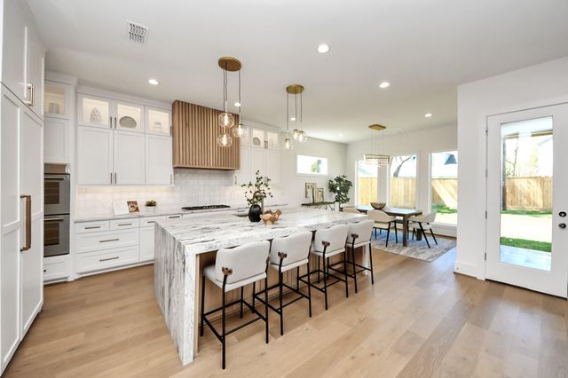 1623 Viking Drive, Houston, TX 77018