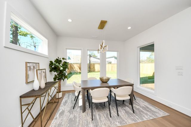 1623 Viking Drive, Houston, TX 77018