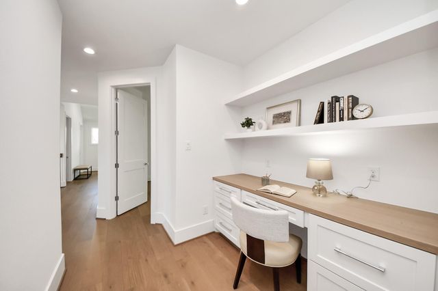 1623 Viking Drive, Houston, TX 77018