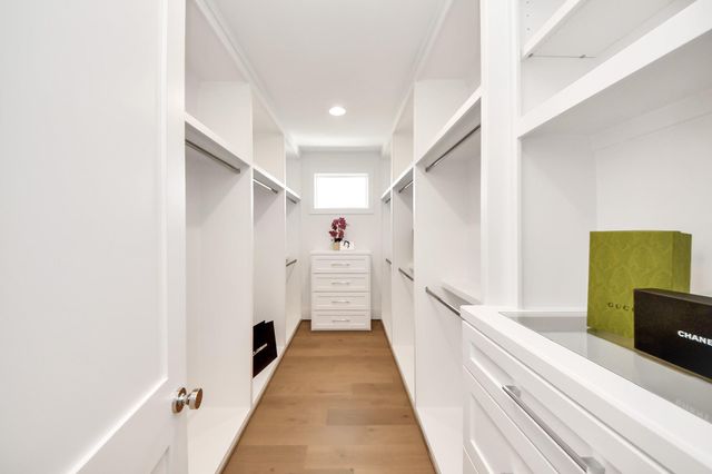 1623 Viking Drive, Houston, TX 77018