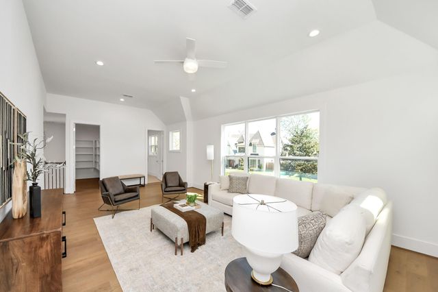 1623 Viking Drive, Houston, TX 77018