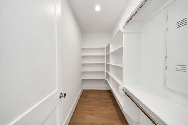 1623 Viking Drive, Houston, TX 77018