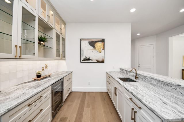 1623 Viking Drive, Houston, TX 77018