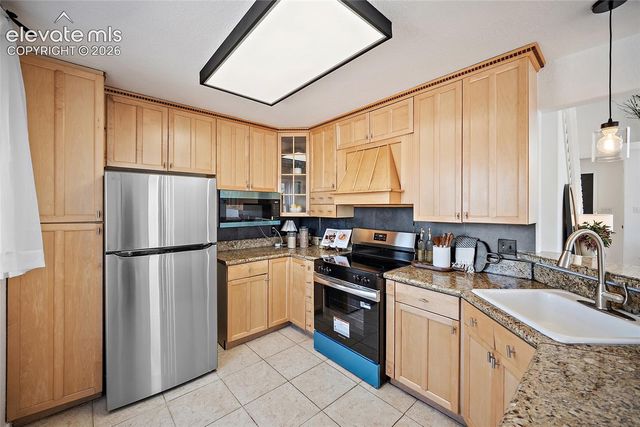 473 S Hook Court, Pueblo, CO 81007
