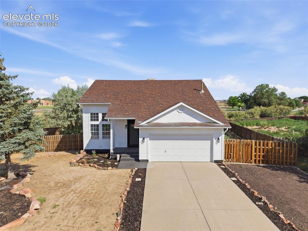 473 S Hook Court, Pueblo, CO 81007