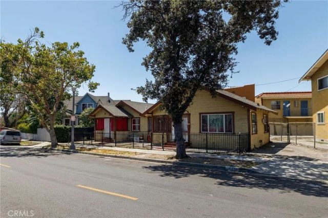 1273 Chestnut, Long Beach, CA 90813