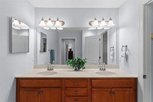 2010 Bandek Lane, Cecil, PA 15055