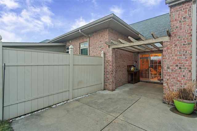 2010 Bandek Lane, Cecil, PA 15055