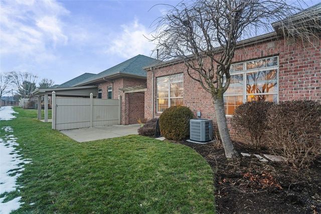 2010 Bandek Lane, Cecil, PA 15055