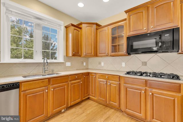 5022 BURNSIDE FARM PL, Haymarket, VA 20169