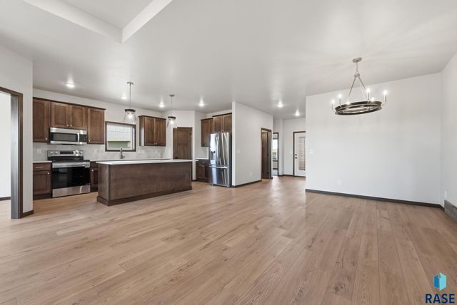 2417 E Gunnar St Street, Brandon, SD 57005