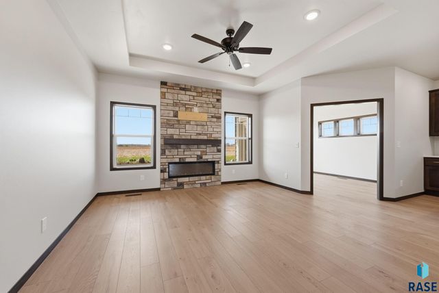 2417 E Gunnar St Street, Brandon, SD 57005