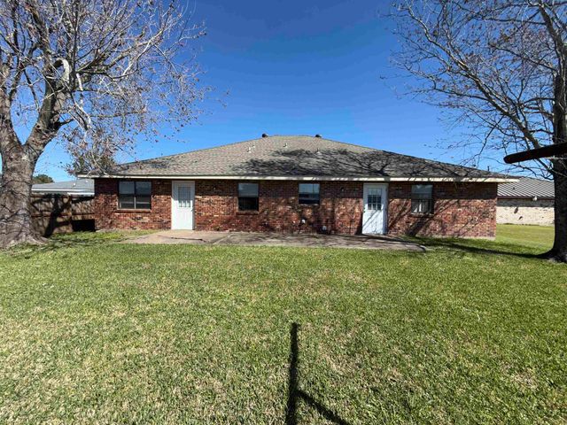 208 Diplomat Way Drive, Thibodaux, LA 70301