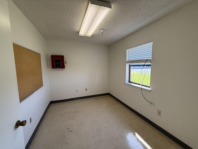208 Diplomat Way Drive, Thibodaux, LA 70301