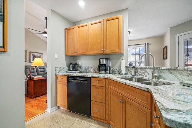 608 Stoney Burn Ln., Myrtle Beach, SC 29579
